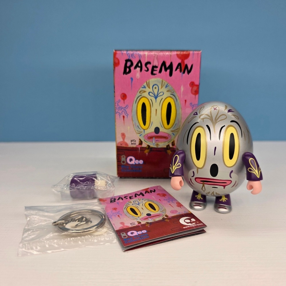 Gary Baseman‎ Qee Toy2R Egg Keychain Hump Qee Dump Qee Vinyl Figure 2006 SILVER